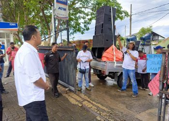 Puluhan Massa LIRA dan Warga Sidoarjo Geruduk BPN dan DPRD Sidoarjo Tuntut Pembatalan SHGB Laut