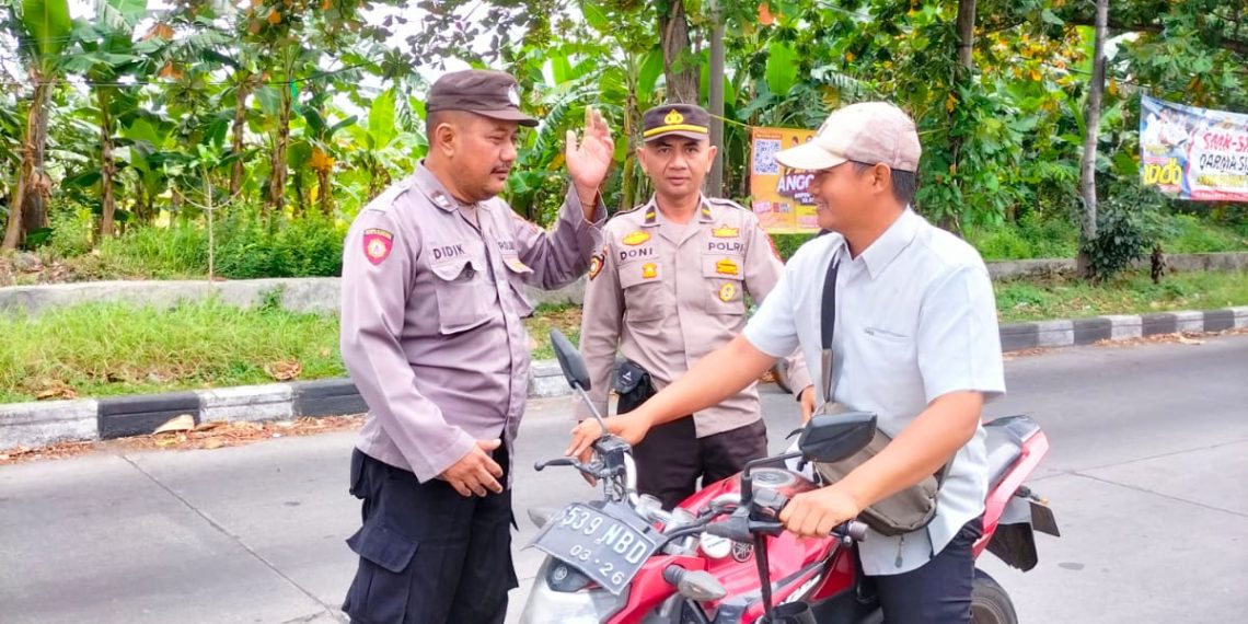 Polsek Sedati Edukasi Keselamatan Berkendara