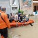 Kapolsek Krian Tinjau Banjir Luapan Sungai Mas di Desa Barengkrajan