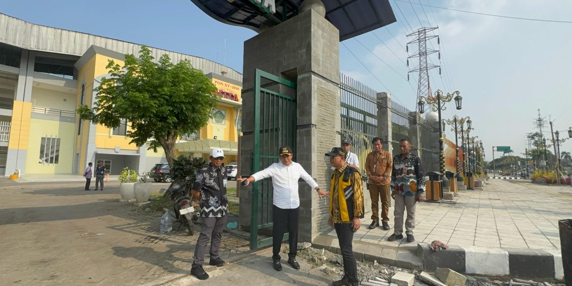 Bupati Sidoarjo H Subandi Sidak Kelayakan Sarana Prasarana di GOR Delta