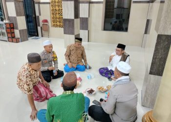 Polsek Taman Jalin Kedekatan Masyarakat di Masjid Abror Sambibulu