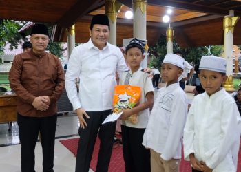 Bupati Subandi Harapkan Sinergi dengan Perusahaan Ikut Menjamin Pendidikan Gratis Anak Yatim di Sidoarjo