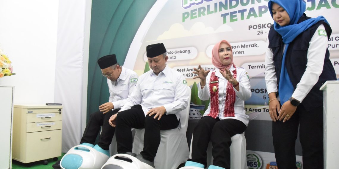 Wabup Sidoarjo Hj Mimik Idayana﻿ Ajak Pemudik Manfaatkan Posko Mudik BPJS Kesehatan di Terminal Purabaya