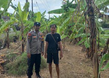Polisi Edukasi Warga Tanam Pisang untuk Swasembada Pangan Mandiri