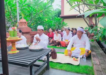 Polresta Sidoarjo Bersama Warga Hindu Rayakan Ibadah Suci Tilem dan Ngerupuk
