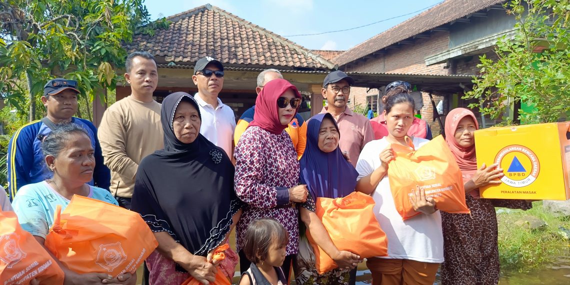 Wabup Sidoarjo Hj Mimik Idayana Sidak Banjir Candipari dan Pesawahan, Pemkab Siapkan Rp 15 Miliar untuk Penanggulangannya