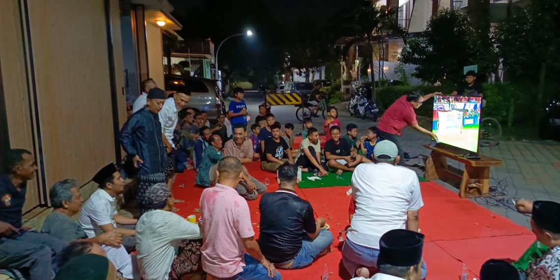 Dukung Timnas, Ketua DPD SPSI Jatim Achmad Fauzi Nobar Indonesia Lawan Bahrain