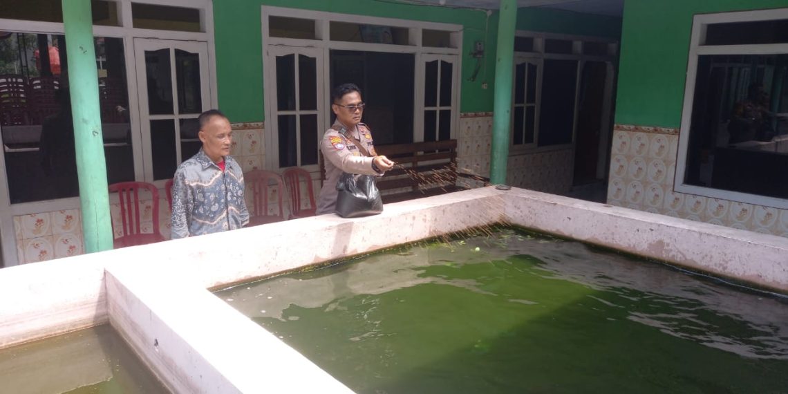 Bhabinkamtibmas Desa Kemantren Cek Lahan P2B