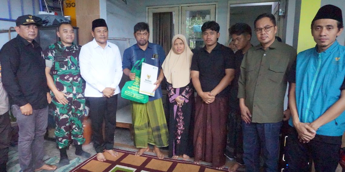 Bupati Sidoarjo Subandi Takziah ke Rumah Duka Korban Hanyut di Pantai Balekambang