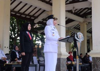 Wabup﻿ Hj﻿﻿ Mimik﻿﻿ Idayana Pimpin Upacara Peringatan Hari Otonomi Daerah ke-29 Tahun 2025