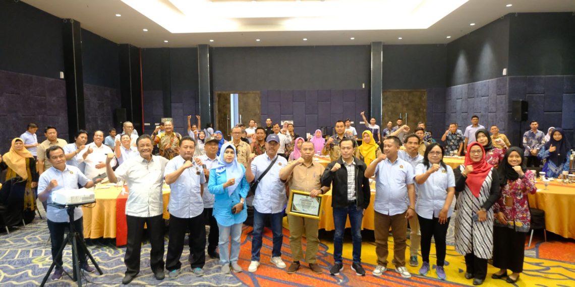 Gelar Sarasehan, PWI Sidoarjo dan Komisi A DPRD Jatim Ajak Masyarakat Perkuat Literasi Digital
