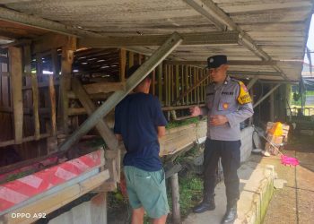 Dukung Ketahanan Pangan Nasional, Polsek Taman Sambang Desa ke Peternak Kambing