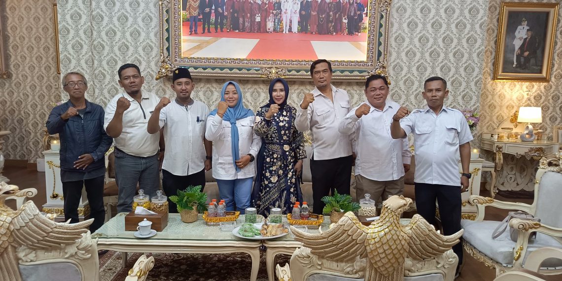 Ratusan Anggota Grup WA SMS Gelar Halal Bihalal dengan Wabup Sidoarjo Hj Mimik Idayana