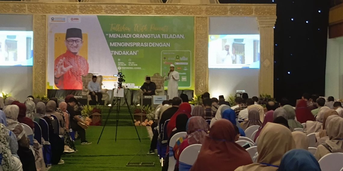 SD Muhammadiyah 3 Ikrom Wage Gelar Talk Show With Parent Hadirkan Ustadz Zacky Mirza