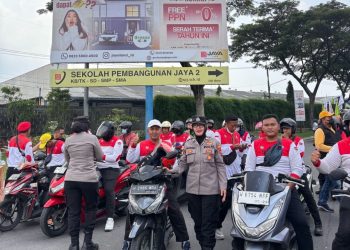 Polwan Polsek Krian Turut Serta Amankan dan Ciptakan Suasana Damai di Peringatan May Day 2025