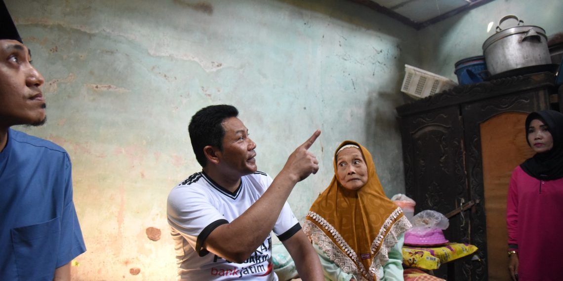 Sidak RTLH, Bupati Subandi Perbaiki Kualitas Menu Bantuan Permakanan untuk Lansia dan Warga Tidak Mampu