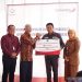 Bupati Sidoarjo Subandi  Apresiasi Bantuan 60 Jamban Sehat Bank Jatim