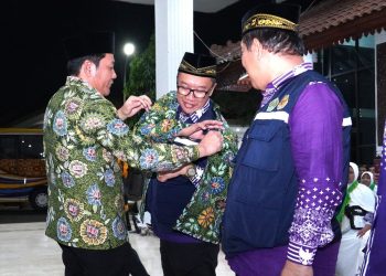Bupati Subandi Lepas Keberangkatan 376 Calon Jamaah Haji Kloter 20 Asal Sidoarjo
