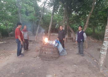 Polsek Krian Datangi Lokasi Judi Sabung Ayam