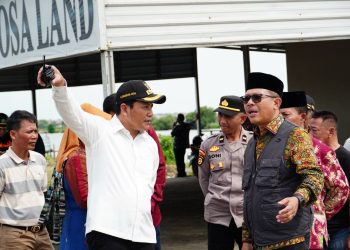 Bupati Subandi Hentikan Angkutan Urukan di Desa Banjarkemuning Sedati