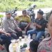 Kapolsek Krian Ngopi Bareng Forkopimka dan Warga, Wujudkan Keguyuban