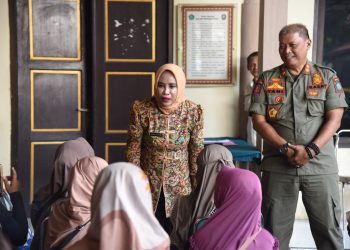 Wabup Sidoarjo Hj Mimik Idayana Temui 19 Orang PKL Jalani Sidang Tipiring