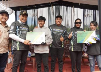 Bupati H Subandi dan Wabup Hj Mimik﻿ Idayana Gelar Dragbike Street Race 2025, Berikan Wadah Pecinta Balap Motor di Sidoarjo