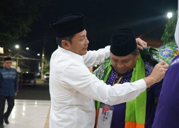 Bupati Subandi Lepas Jamaah Haji Kloter 93