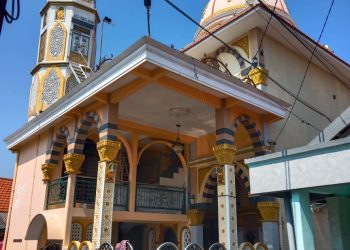 Dua Maling Gasak Isi Kotak Amal Masjid Al Islam Banjarkemuning Sedati