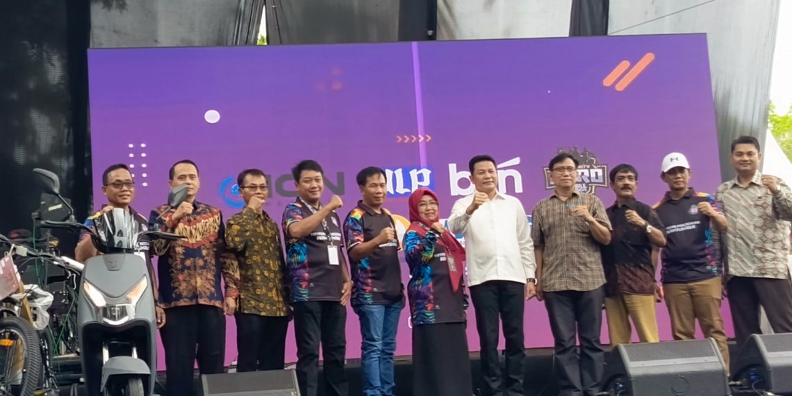 Bupati Subandi Apresiasi Karya Pelajar Antartika Sidoarjo Bikin Mobil Listrik