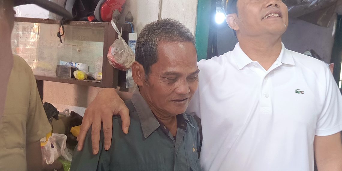 Bupati H Subandi Bantu Renovasi Dua RTLH di Krian