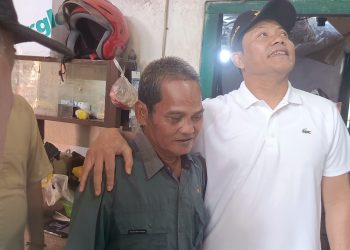 Bupati H Subandi Bantu Renovasi Dua RTLH di Krian