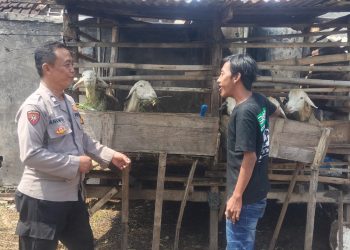 Polisi Penggerak Ketahanan Pangan Imbau Warga Jaga Kebersihan Kandang Kambing