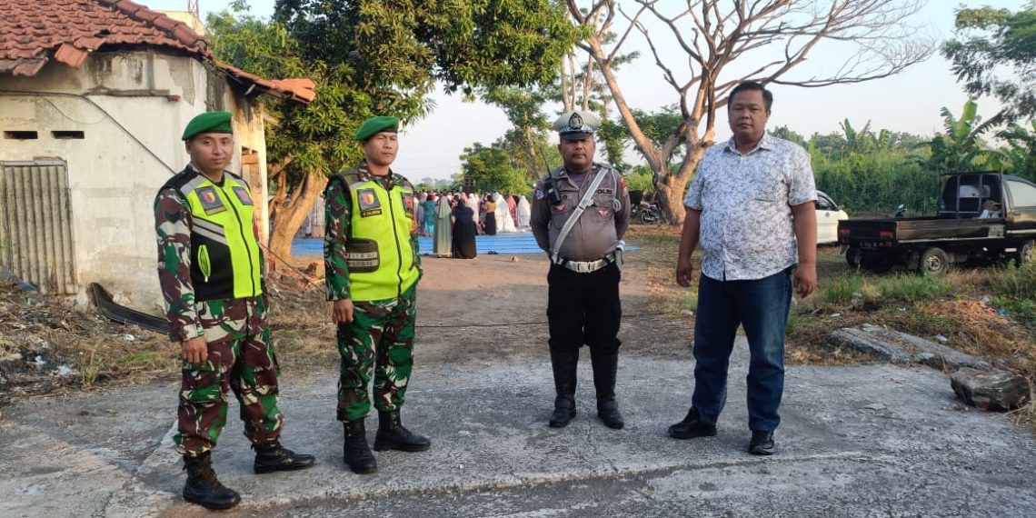 TNI-POLRI di Porong, Amankan Shalat Idul Adha