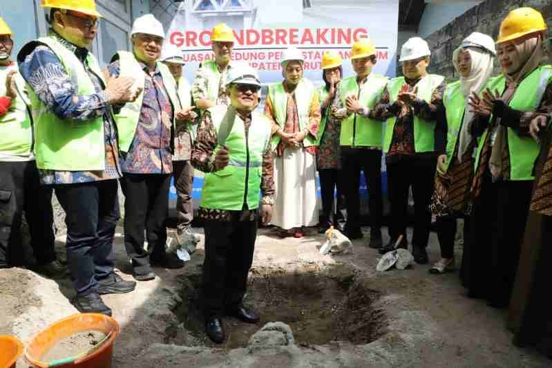 Perpusnas Beri Bantuan Bahan Bacaan ke Kabupaten Garut