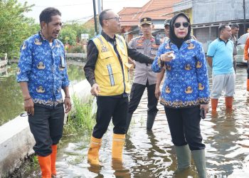Sering Kebanjiran, Wabup Mimik Idayana Kaji Relokasi SMPN 2 Tanggulangin