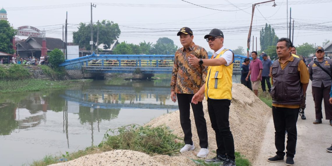 Bupati Subandi Susuri Sungai Mbah Gepuk, Minimalisasi Banjir Candi dan Tanggulangin