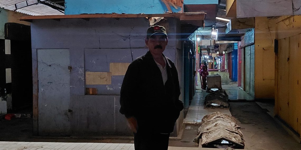 Memprihatinkan, Kondisi Lantai Atas Pasar Singosari Jorok dan Berbau Tak Sedap