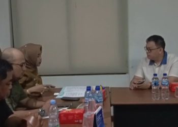 Didatangi Wabup Hj Mimik Idayana, Bos Pabrik Tandon Air Candi Kembalikan Ijazah Asli dan Bayar Hak-hak Karyawan