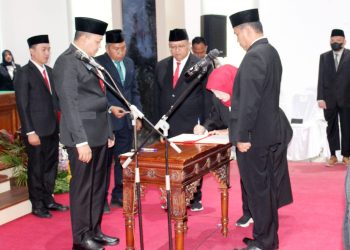 Bupati Pasuruan Rusdi Sutejo Mutasi 16 Pejabat Eselon II