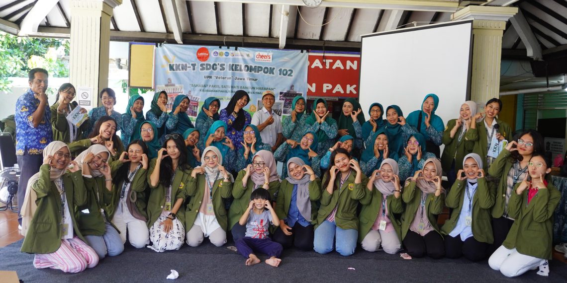 102 Mahasiswa KKN UPN “Veteran” Jatim Gelar Crame-Tivity Gali Inovasi dan Kreativitas Warga Pakis Surabaya
