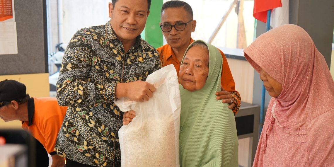 Sidoarjo Dapatkan 80 Ton Bantuan Pangan Beras, Bupati Subandi : Gunakan Dengan Baik