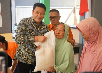 Sidoarjo Dapatkan 80 Ton Bantuan Pangan Beras, Bupati Subandi : Gunakan Dengan Baik