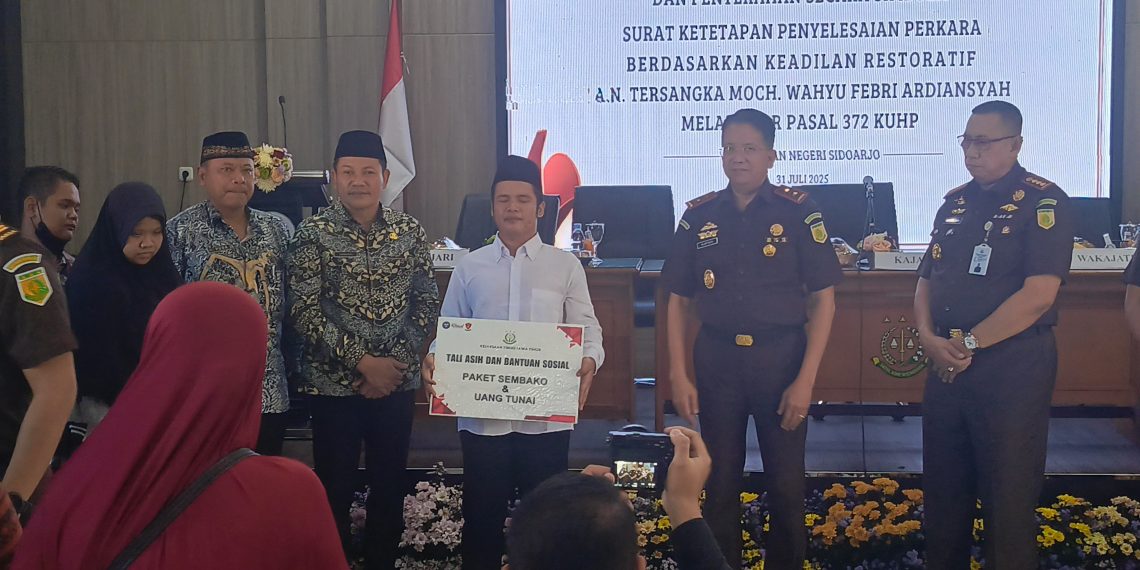 Pulihkan Keadilan Sosial di Sidoarjo, Kajati Jatim Putuskan RJ Terdakwa Wahyu Febri