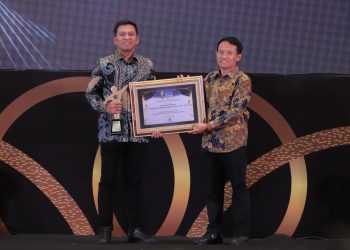 Kapolresta Sidoarjo Terima Penghargaan Radar Surabaya Award 2025