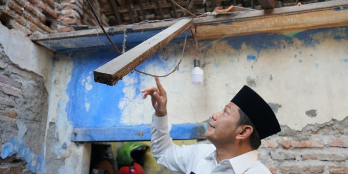 Bupati Subandi Langsung Renovasi Rumah Tidak Layak Huni di Bluru Kidul dan Magersari