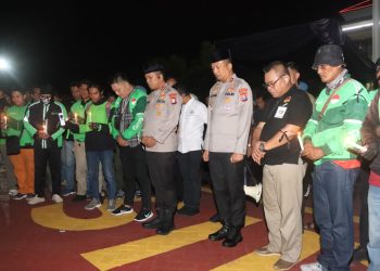 Polisi dan Ojol di Sidoarjo Gelar Aksi Solidaritas untuk Affan Kurniawan