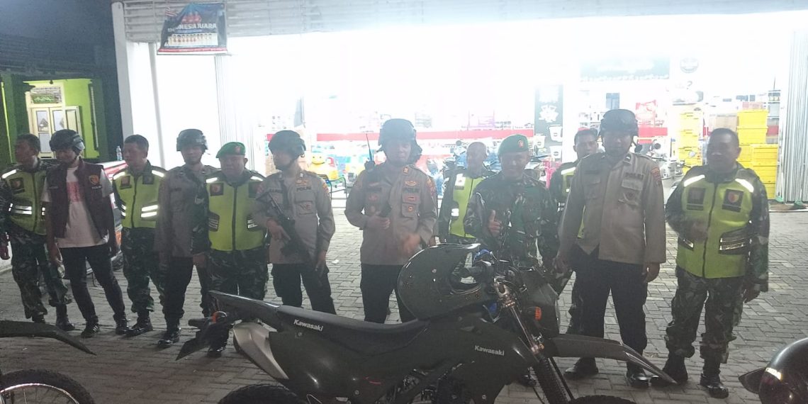 Wujudkan Kamtibmas Kondusif di Kecamatan Krembung dengan Patroli Bersama