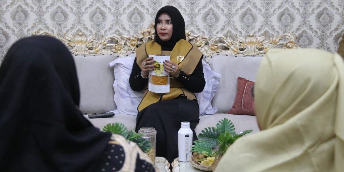 Perluas Pasar, Ibu-Ibu Pegiat UMKM Geluran Audensi dengan Wakil Bupati Sidoarjo Mimik Idayana