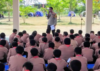 Polsek Krembung Edukasi Kamtibmas di Perkemahan Pramuka